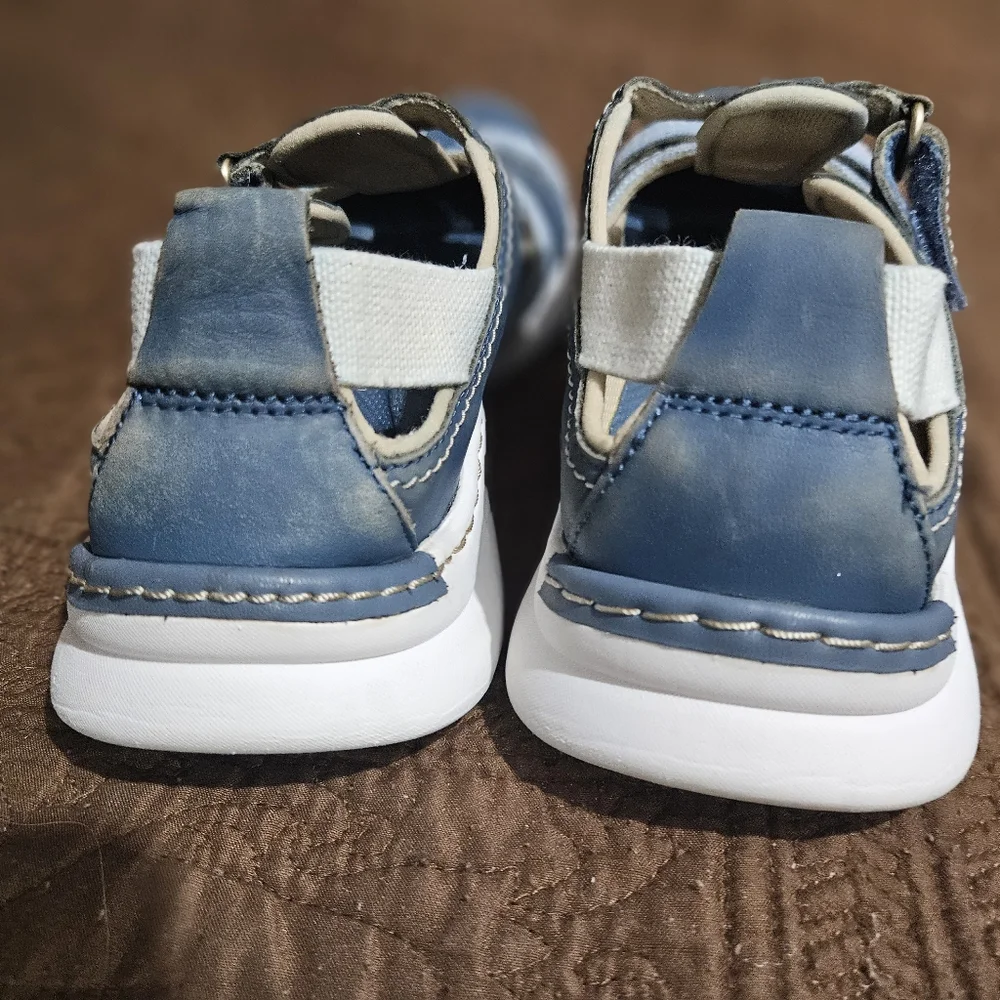 Pre-owned Clarks Blue and White Sandals 8.5M - Picture 2 of 5